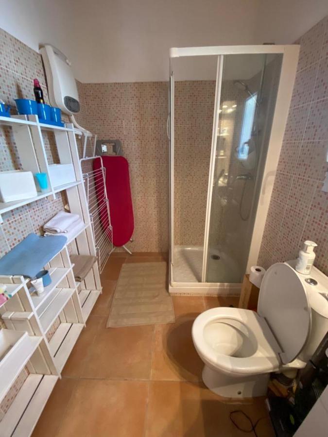 Au Mazet Du Parc Bed & Breakfast Lédenon Екстериор снимка