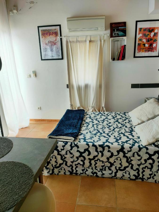 Au Mazet Du Parc Bed & Breakfast Lédenon Екстериор снимка